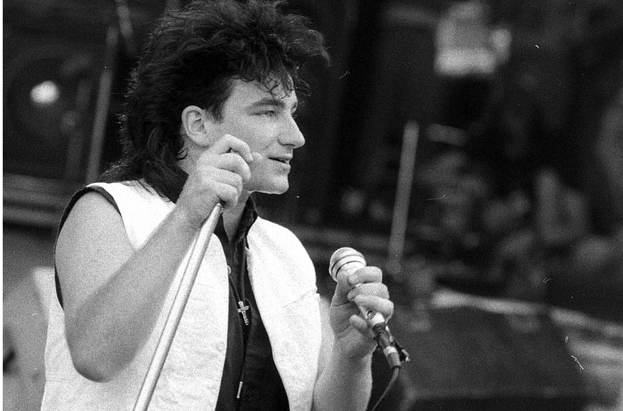 Bono 1982