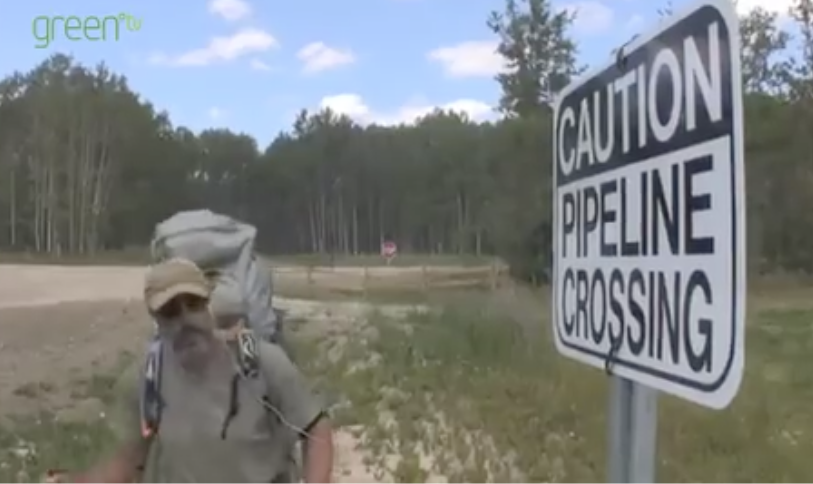 pipeline crossing sign